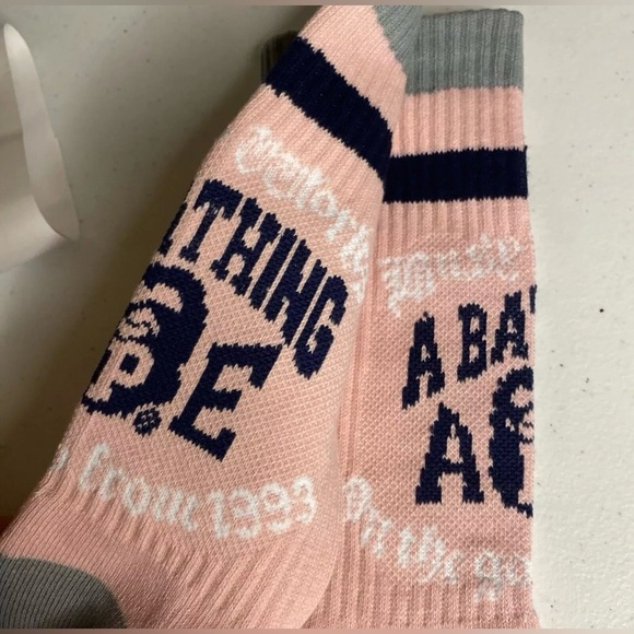 BAPE Pink A Bathing Ape Head Logo College Stripes Crew Socks - new - Picture 3 of 4